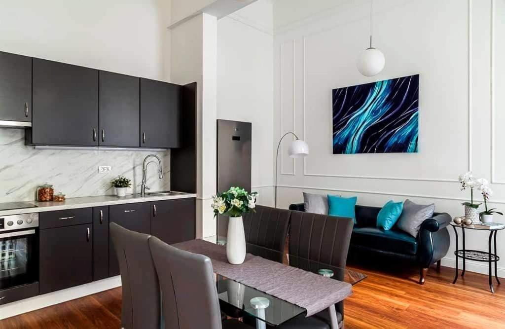 Goldsmith Apartment Budapeste Exterior foto